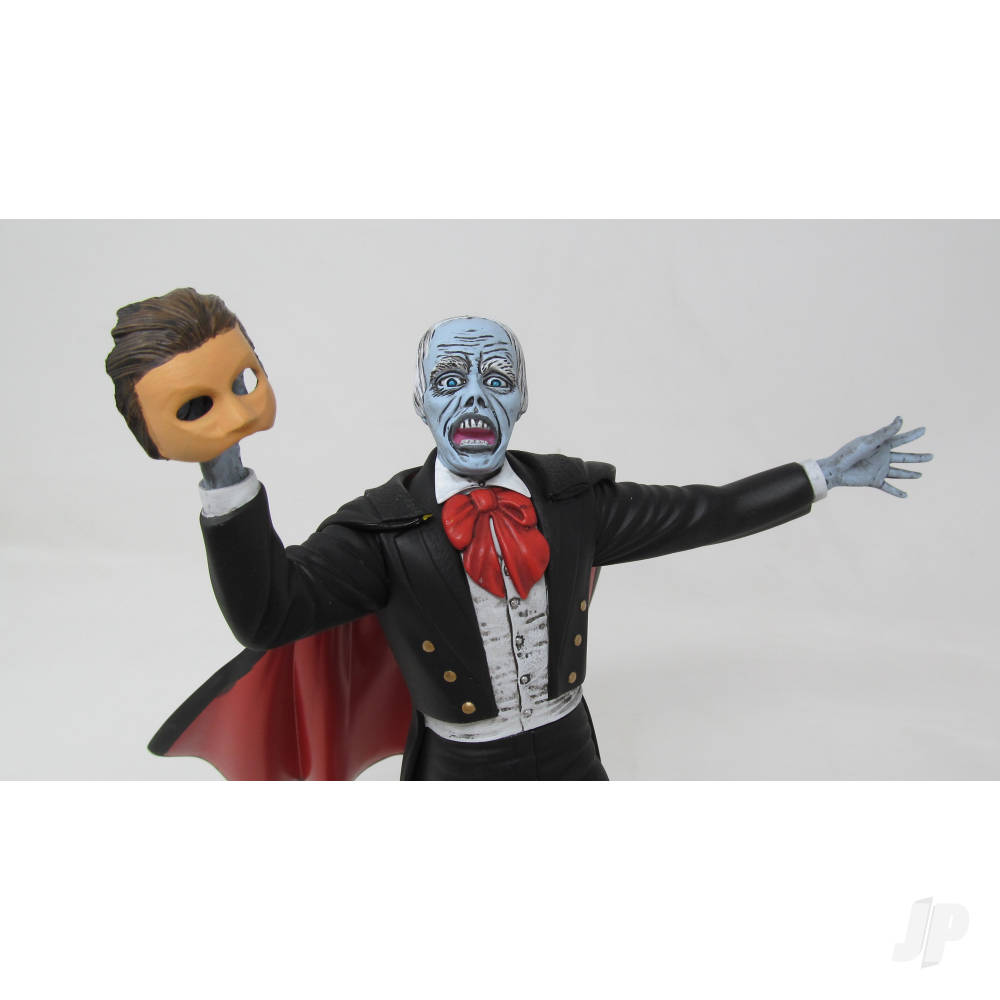 Monster Models Atlantis Phantom Of The Opera Glow In The Dark 1/8 Scale ...