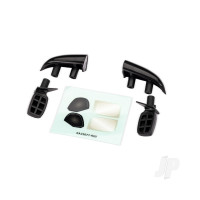 Black Side Mirrors and Roof Intakes